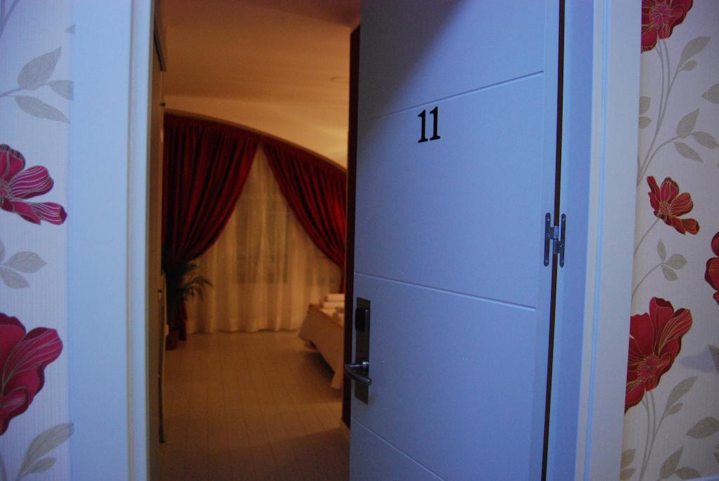 Hostal PETITE MAMAN Madrid Chambre photo